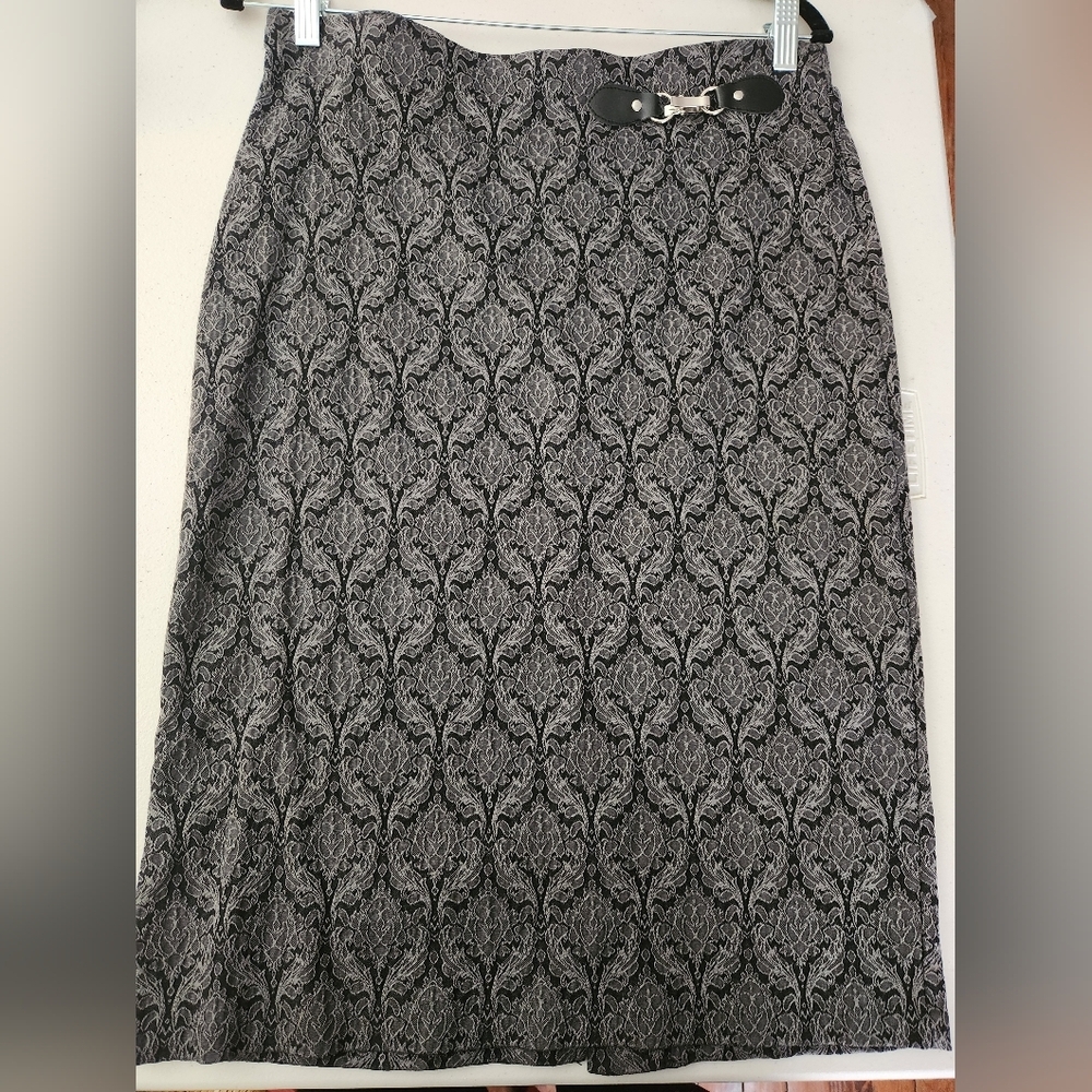 Linda Matthews Black/Gray Slimming Pencil Skirt, Size M, EUC